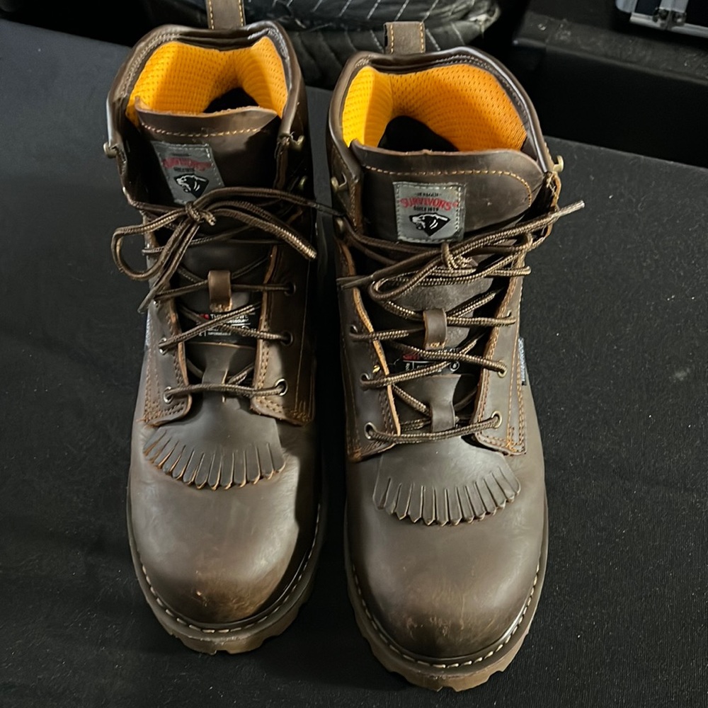 Survivors Waterproof boots